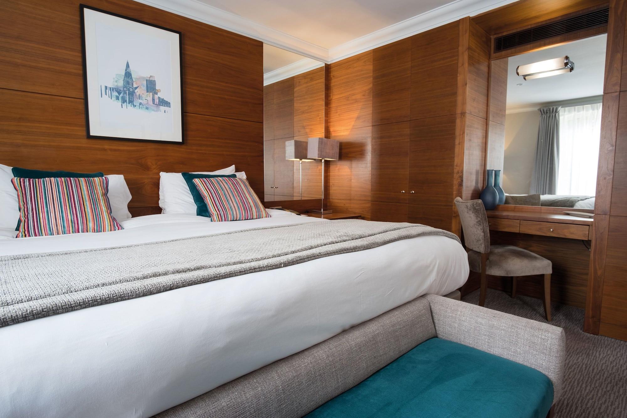 Thorpe Park Hotel And Spa 리즈 외부 사진