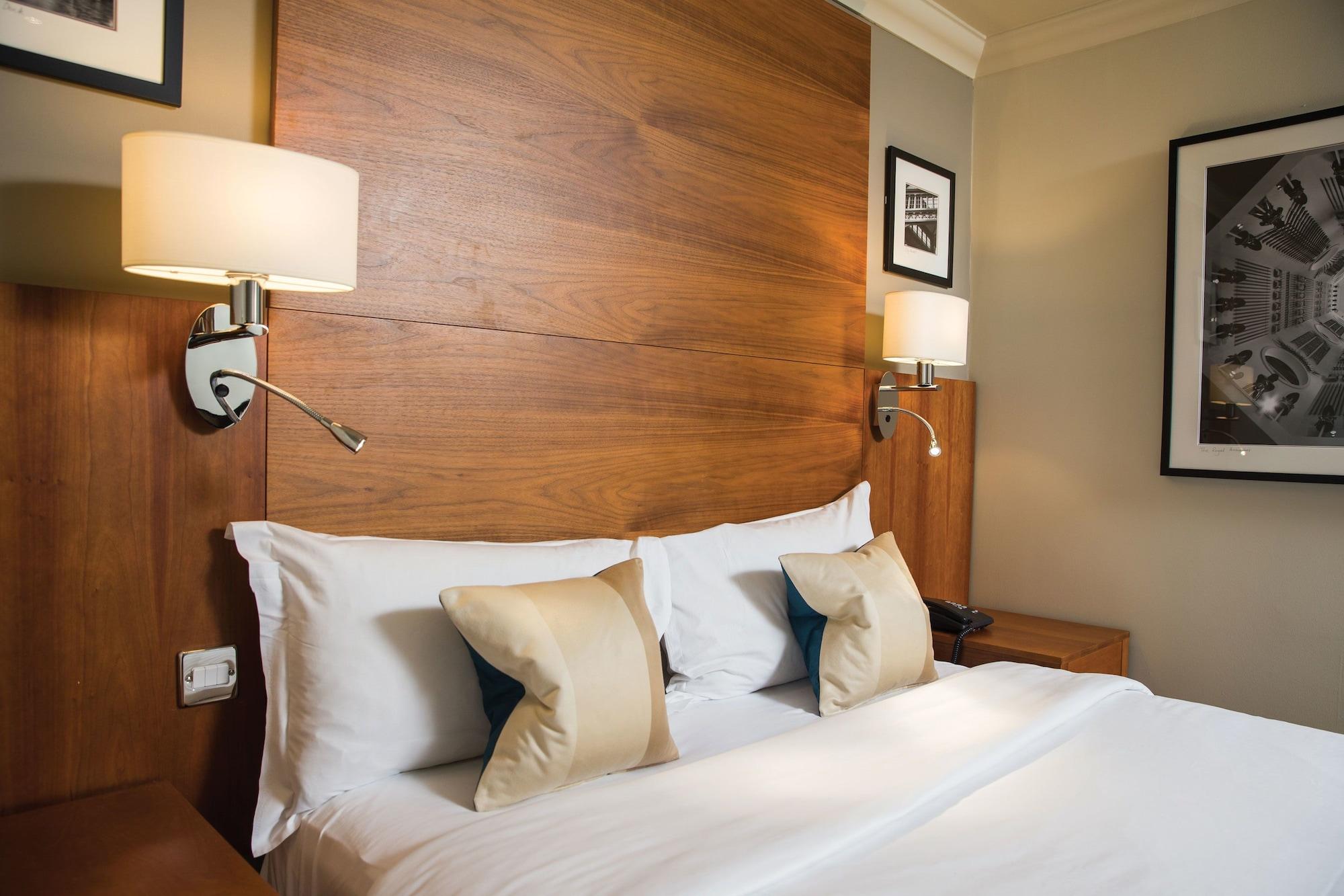 Thorpe Park Hotel And Spa 리즈 외부 사진