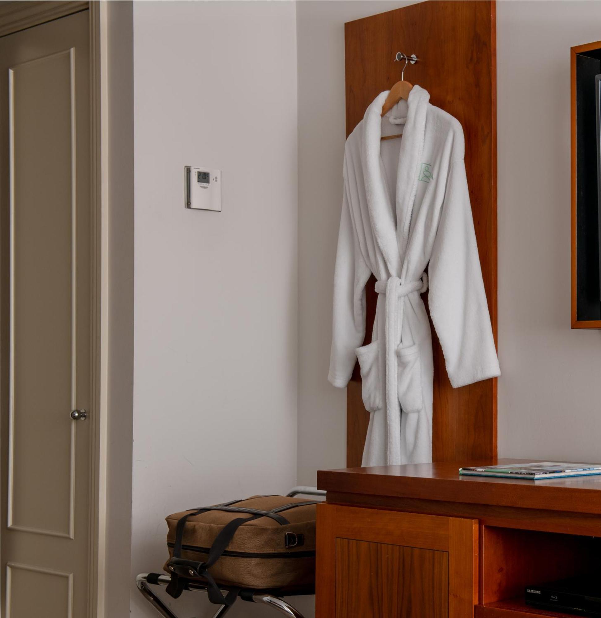 Thorpe Park Hotel And Spa 리즈 외부 사진