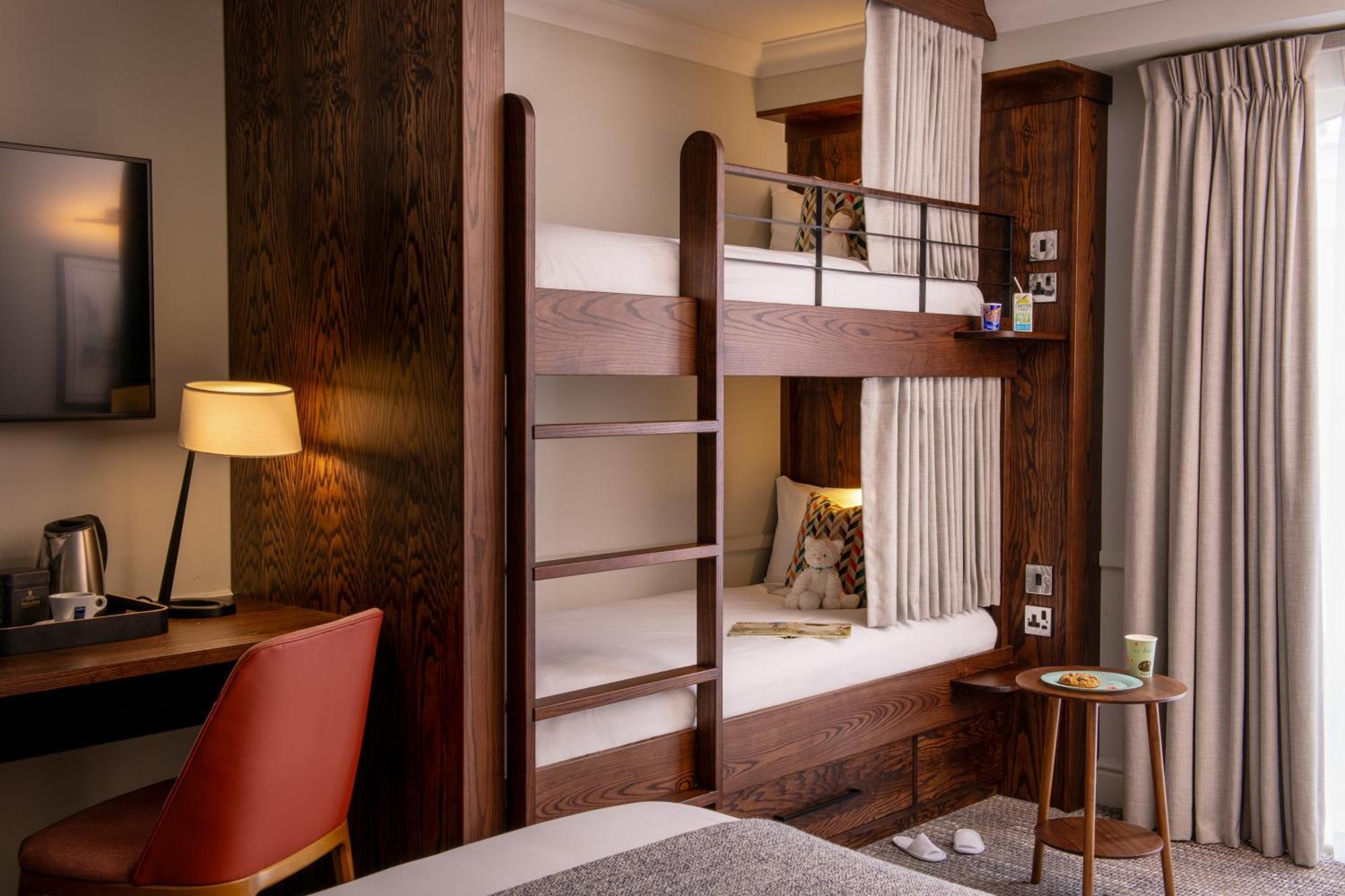 Thorpe Park Hotel And Spa 리즈 외부 사진