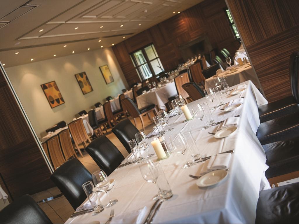 Thorpe Park Hotel And Spa 리즈 외부 사진