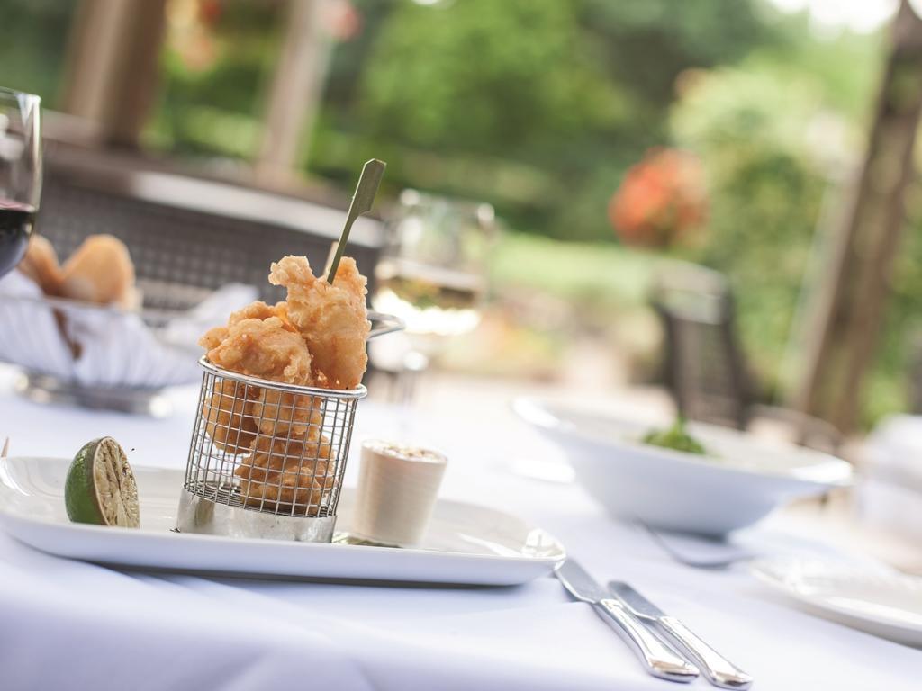Thorpe Park Hotel And Spa 리즈 외부 사진